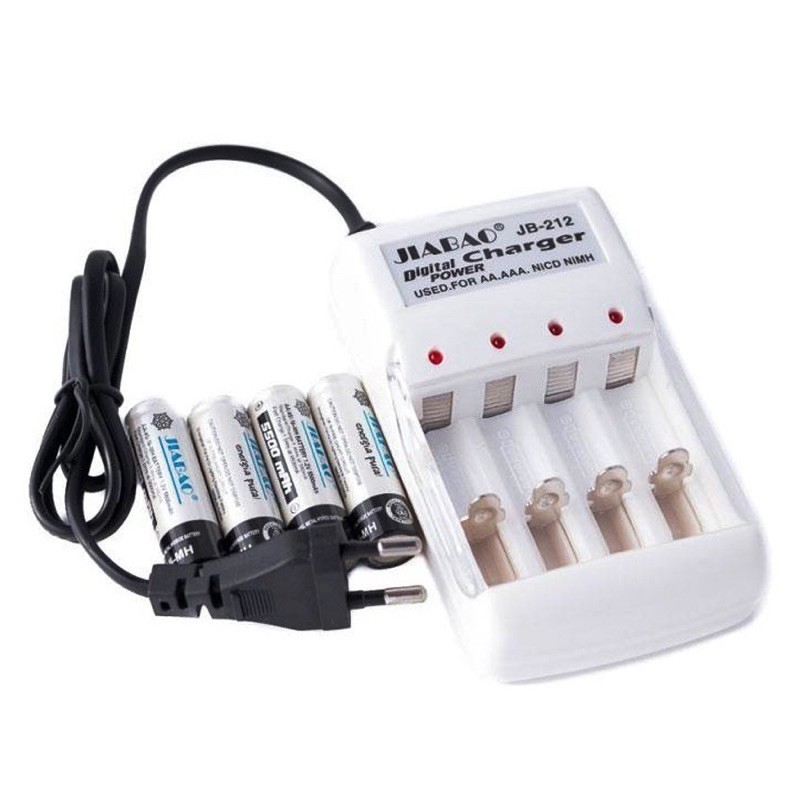 Jiabao AA/AAA Battery Charger with 4x 600mAh Rechargeable AA Batteries